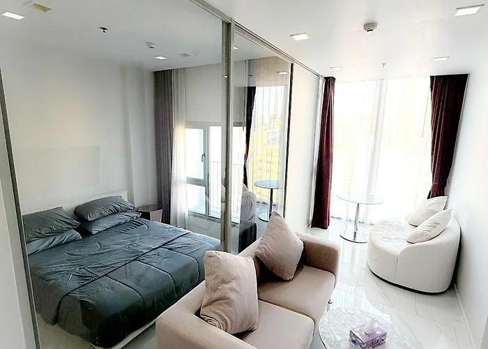 公寓 Hyde 11 Luxury Sky Living 曼谷